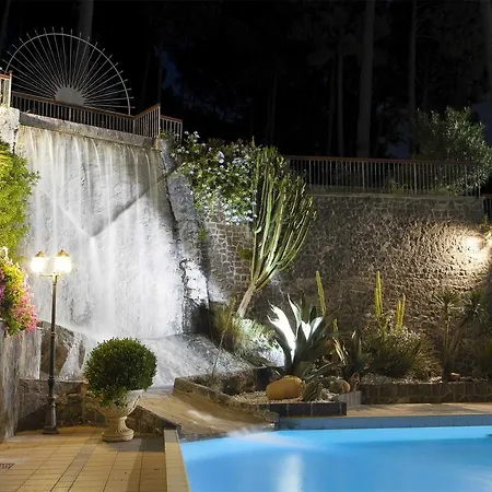 Hotell Parco Vesevus